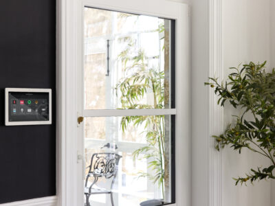 Touchscreen by Control4