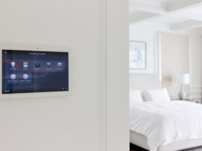 Touch Screen by Control4