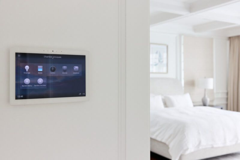 Touch Screen by Control4